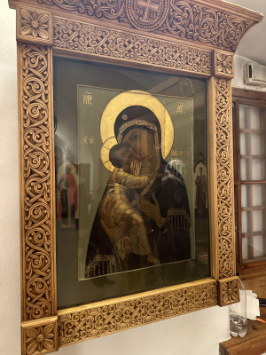 Молебен с акафистом Пресвятой Богородице