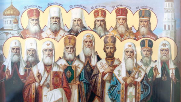 Молебен с акафистом Святителям Московским